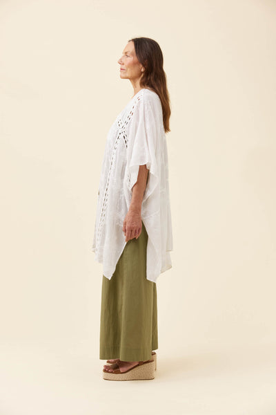 Isle of Mine - Elodie Cape - White