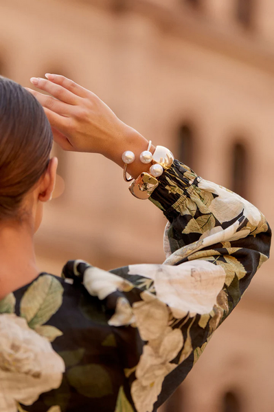Adorne - Double Pearl Hinged Bangle  Gold/Cream 1545