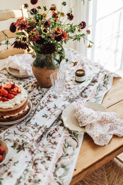 Binny - Pavlova - Cotton Tablecloth - Dolce Print