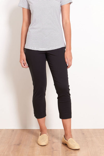 Foil - Fuss Free Trapeze Taper Capri Pant - Black CFO4901