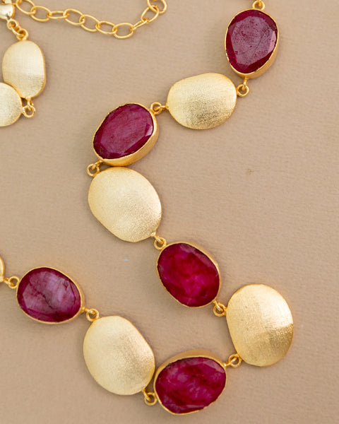 Meshca - Dako Necklace - Rasberry