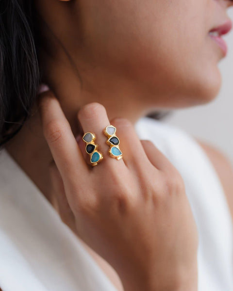 Meshca - Trio Spark Bridge Ring