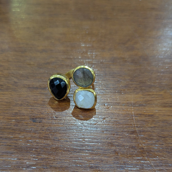 Meshca - Orb Ring