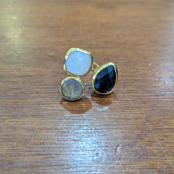 Meshca - Orb Ring