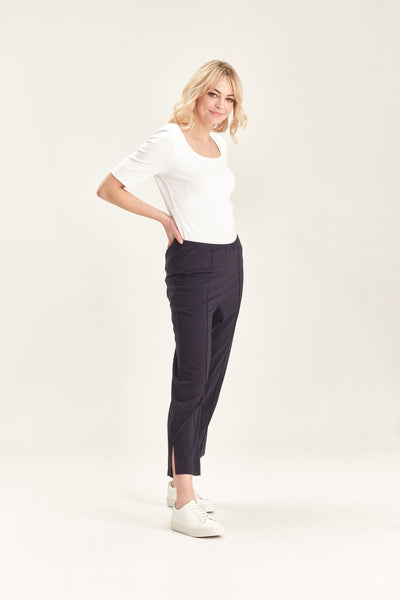 Verge - Acrobat 7/8 Pant - French Ink